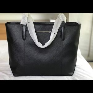 Tumi Q-Tote Black Leather Women's Zip Tote